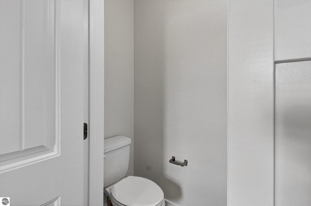 Image 41 of property listing at 3500 Kali Lane, Alma, MI 48801