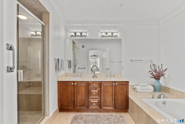 16 Hayestown Road D303, Danbury, CT 06811