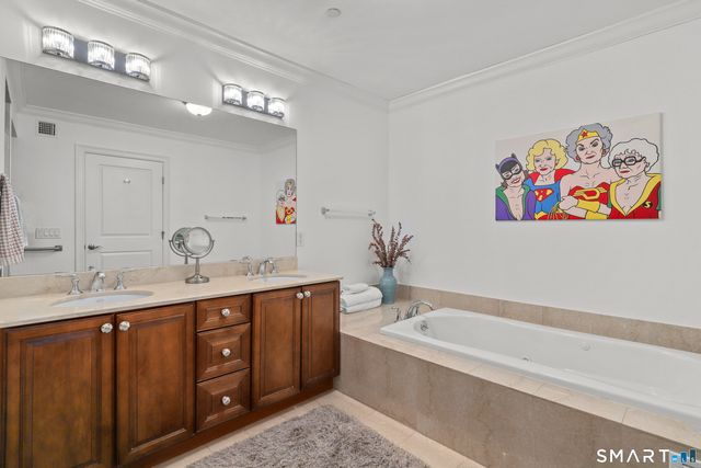 16 Hayestown Road D303, Danbury, CT 06811