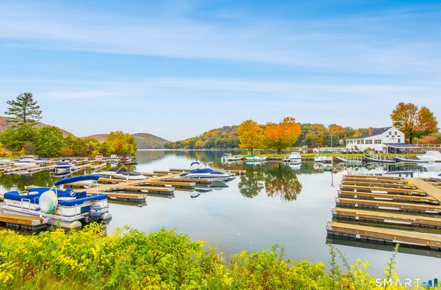 16 Hayestown Road D303, Danbury, CT 06811