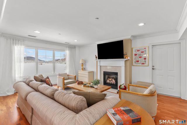 16 Hayestown Road D303, Danbury, CT 06811