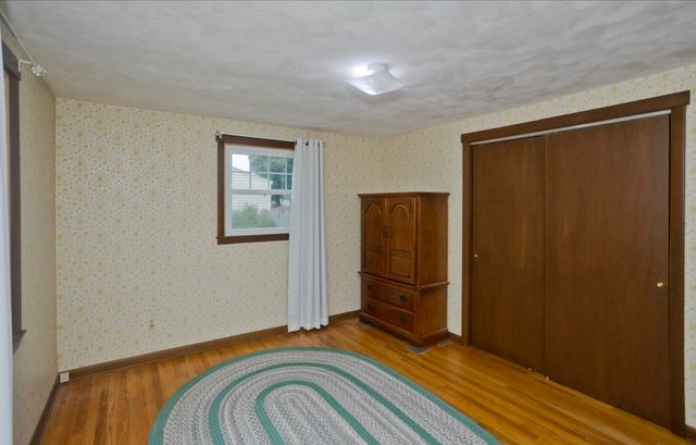 539 Dutchess St, Springfield, MA 01129