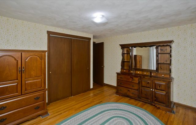 539 Dutchess St, Springfield, MA 01129