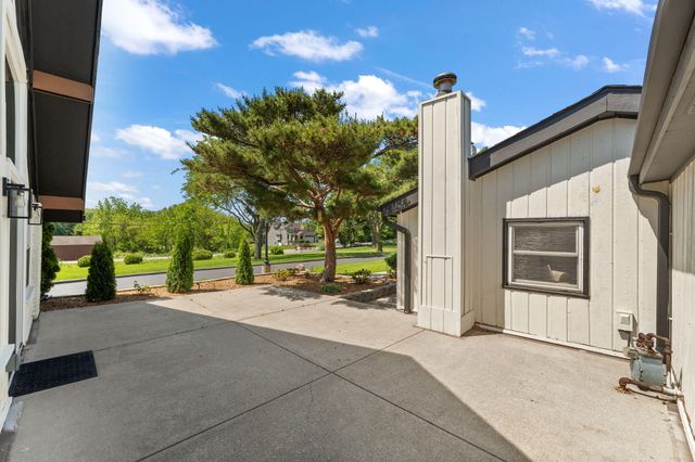 13700 W 81st Avenue, Dyer, IN 46311
