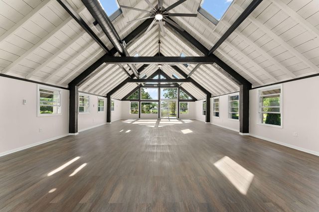 13700 W 81st Avenue, Dyer, IN 46311