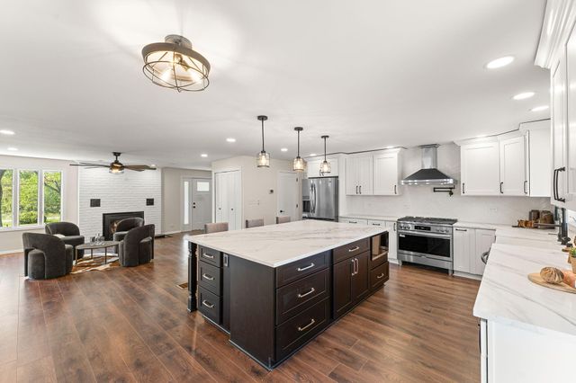 13700 W 81st Avenue, Dyer, IN 46311