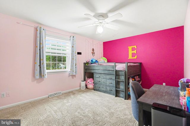 41 HEMLOCK LN, Leola, PA 17540