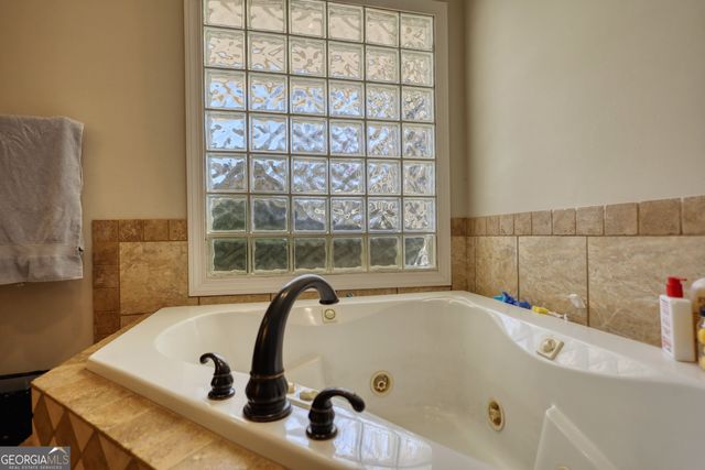 2002 Orchard Terrace, Loganville, GA 30052
