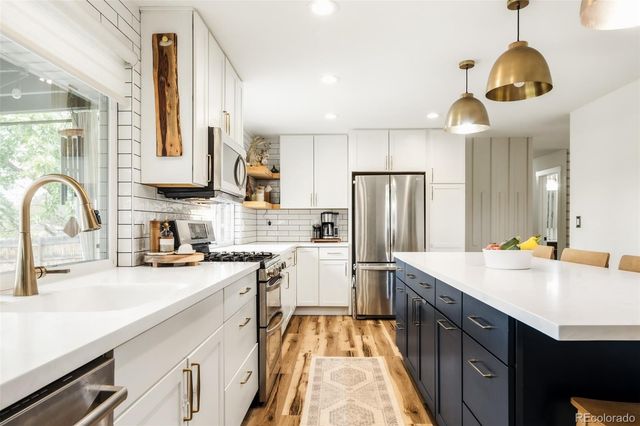 11740 W 72nd Place, Arvada, CO 80005