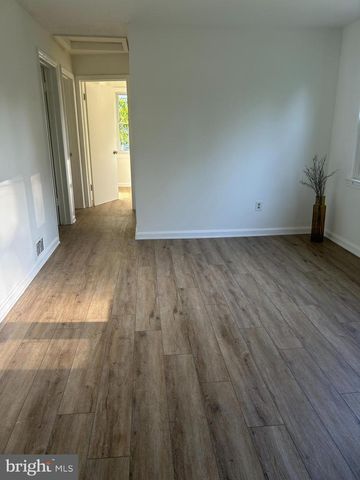 9705 51ST PL, College Park, MD 20740