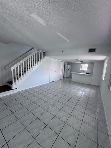 551 NW 82ND Avenue 526, Miami, FL 33126