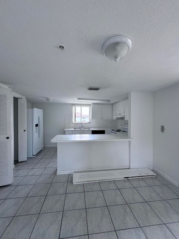 551 NW 82ND Avenue 526, Miami, FL 33126