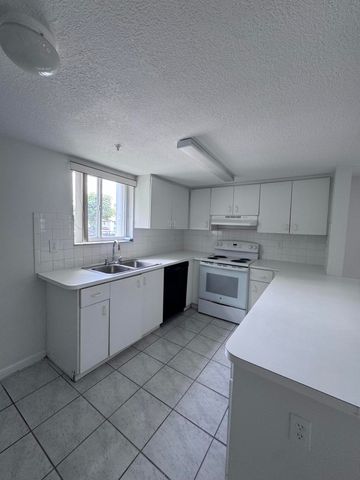 551 NW 82ND Avenue 526, Miami, FL 33126