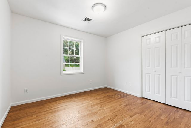 15 Tory Fort Ln, Worcester, MA 01602