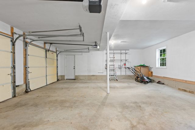 15 Tory Fort Ln, Worcester, MA 01602