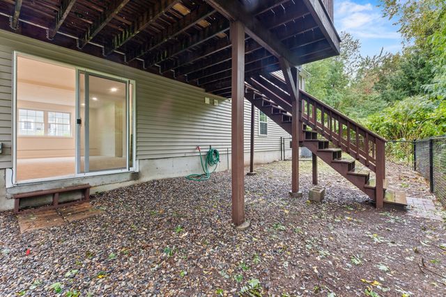 15 Tory Fort Ln, Worcester, MA 01602