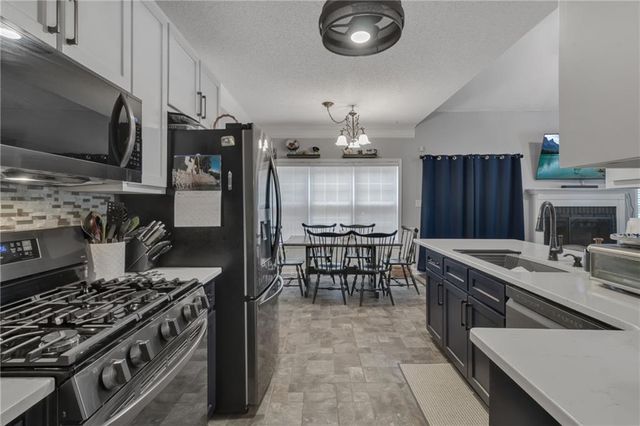 160 Perry Creek Drive, Fayetteville, GA 30215