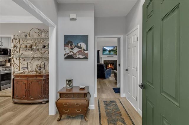 160 Perry Creek Drive, Fayetteville, GA 30215