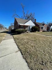 20314 Gilchrist Street, Detroit, MI 48235
