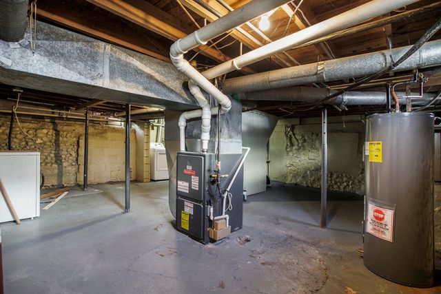 314 S Clark Street, Centreville Vllg, MI 49032