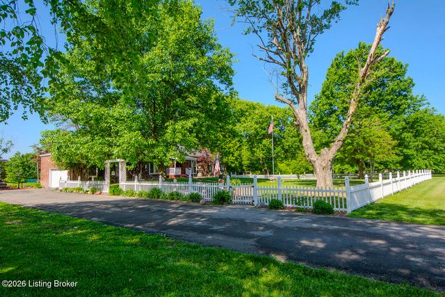 233 N Myers Rd, Brooks, KY 40109