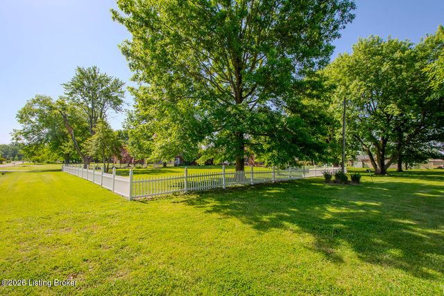 233 N Myers Rd, Brooks, KY 40109