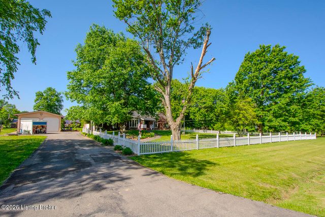 233 N Myers Rd, Brooks, KY 40109