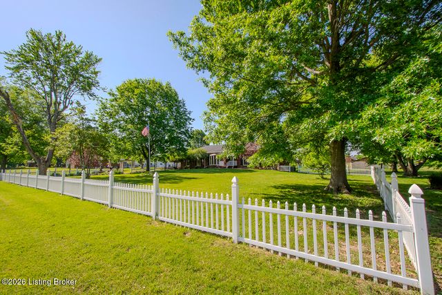 233 N Myers Rd, Brooks, KY 40109