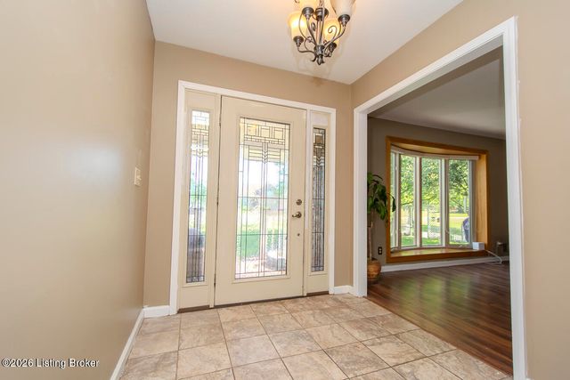 233 N Myers Rd, Brooks, KY 40109