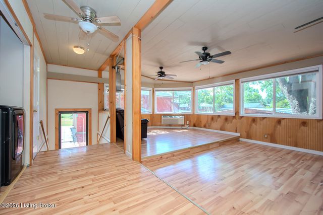 233 N Myers Rd, Brooks, KY 40109