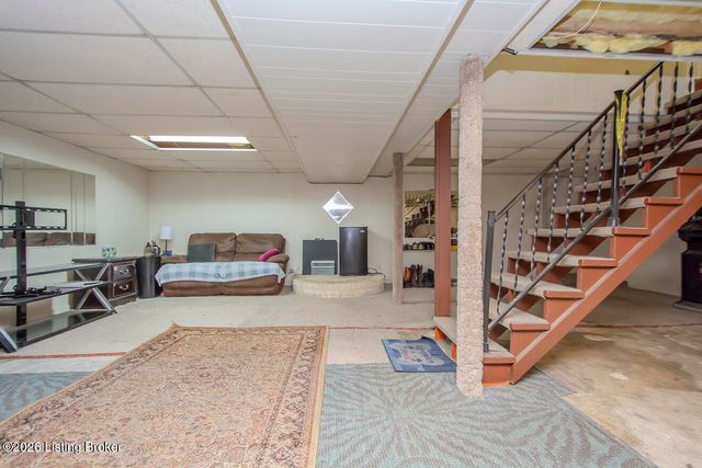 233 N Myers Rd, Brooks, KY 40109