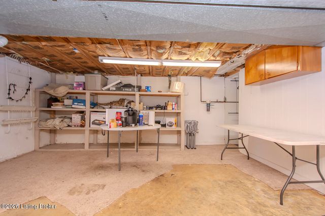 233 N Myers Rd, Brooks, KY 40109
