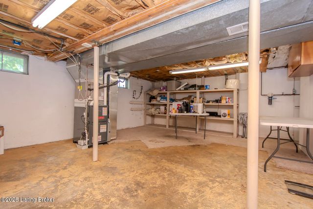 233 N Myers Rd, Brooks, KY 40109