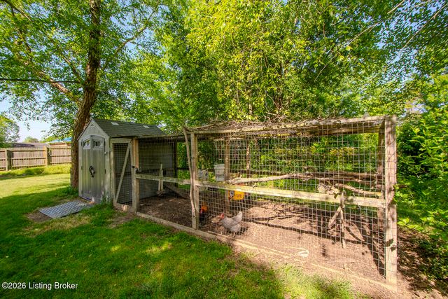 233 N Myers Rd, Brooks, KY 40109