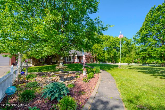 233 N Myers Rd, Brooks, KY 40109