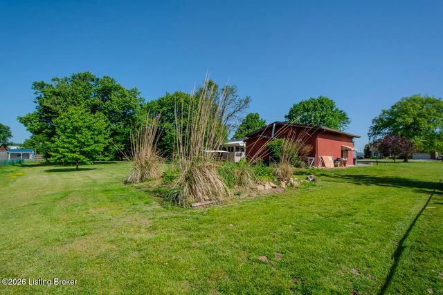 233 N Myers Rd, Brooks, KY 40109