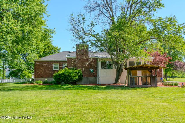 233 N Myers Rd, Brooks, KY 40109