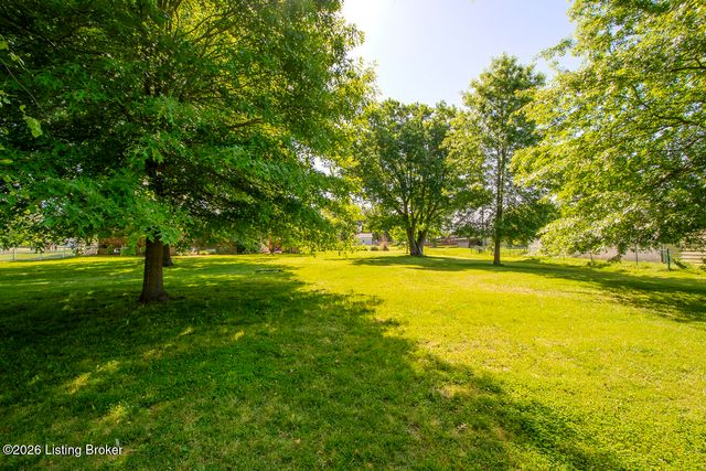 233 N Myers Rd, Brooks, KY 40109