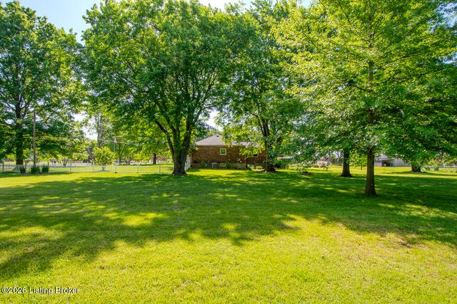 233 N Myers Rd, Brooks, KY 40109