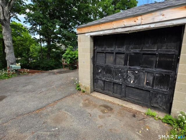 17 Hawthorne Terrace, Torrington, CT 06790