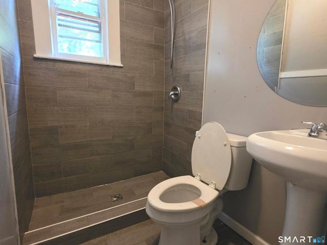 17 Hawthorne Terrace, Torrington, CT 06790