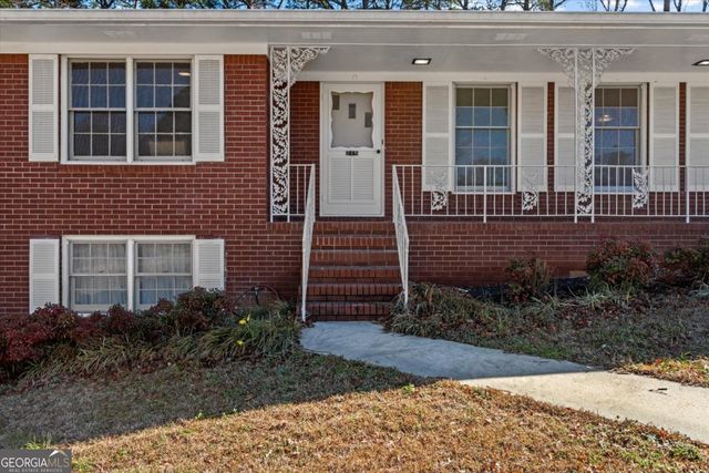 215 Gilbert Road, Fayetteville, GA 30214