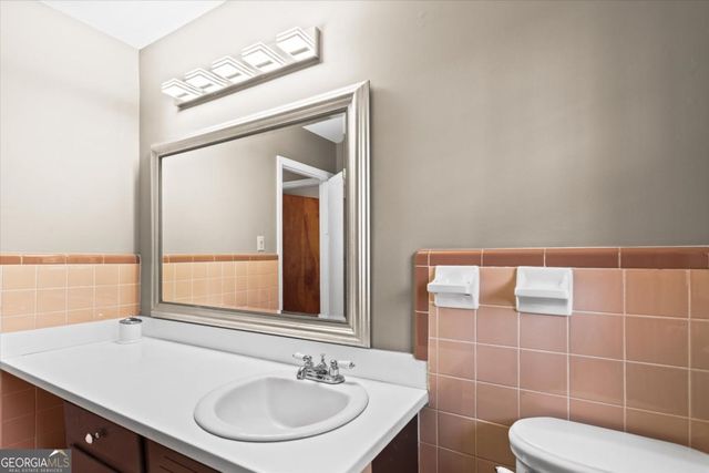 215 Gilbert Road, Fayetteville, GA 30214