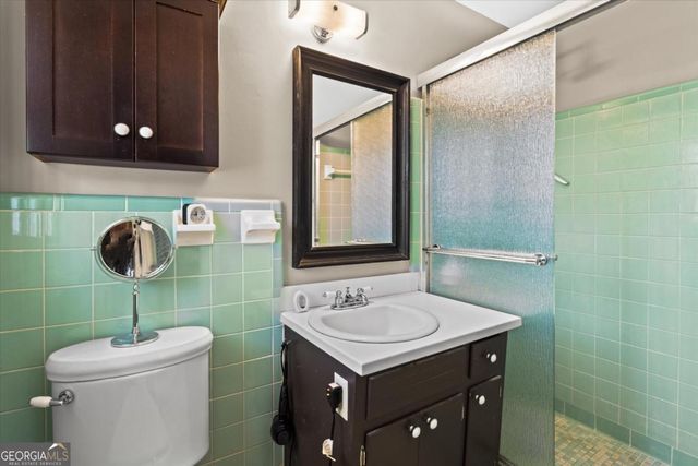 215 Gilbert Road, Fayetteville, GA 30214