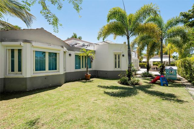 253 FLAMBOYÁN, Dorado, PR 00646