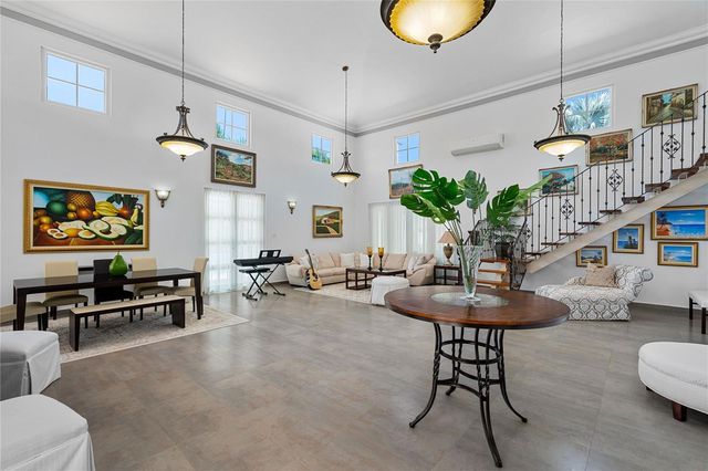 253 FLAMBOYÁN, Dorado, PR 00646