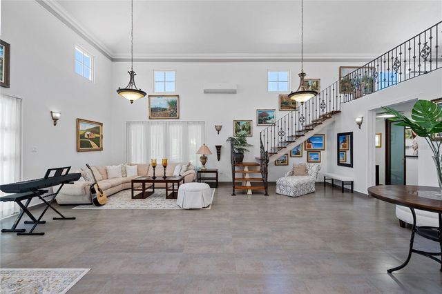 253 FLAMBOYÁN, Dorado, PR 00646