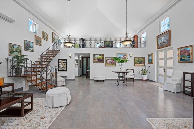 253 FLAMBOYÁN, Dorado, PR 00646