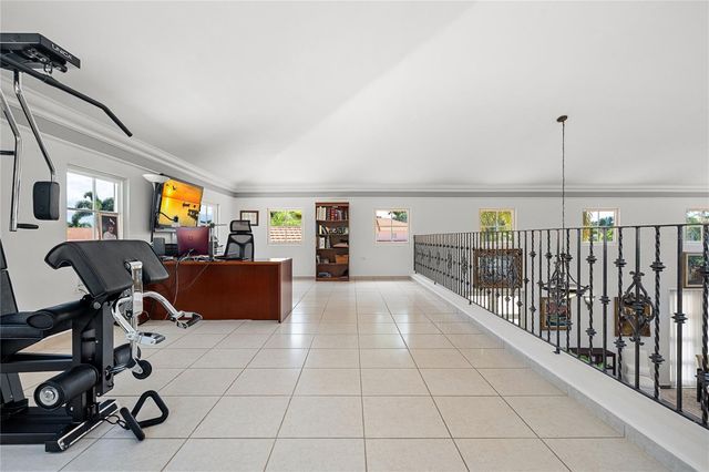 253 FLAMBOYÁN, Dorado, PR 00646