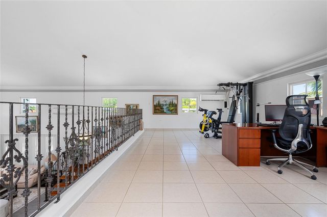 253 FLAMBOYÁN, Dorado, PR 00646